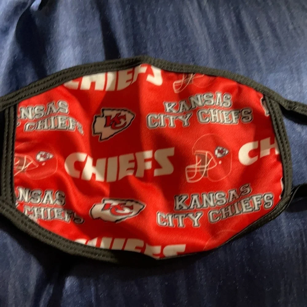 New set/2 KC Chiefs face masks